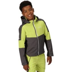 Regatta Boys Acidity VI Hooded Softshell Jacket Coat 8 Regatta Boys Acidity VI Hooded Softshell Jacket Coat -Winter Apparel Store rkl116b t2h 01